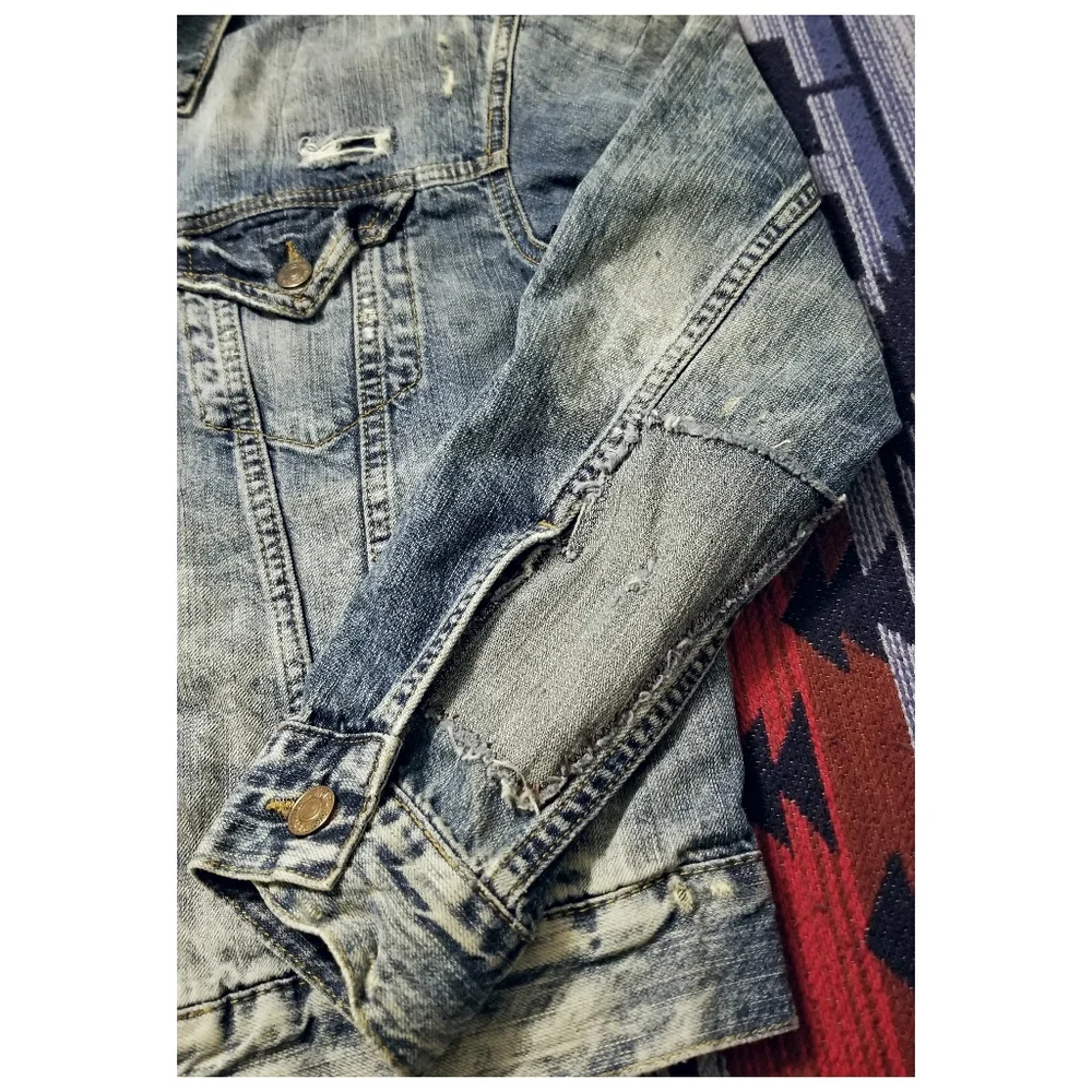 RALPH LAUREN D & S DISTRESSED/ REPAIRED DENIM JACKET- WOMEN'S SIZE SMALL - Picture 11 of 12